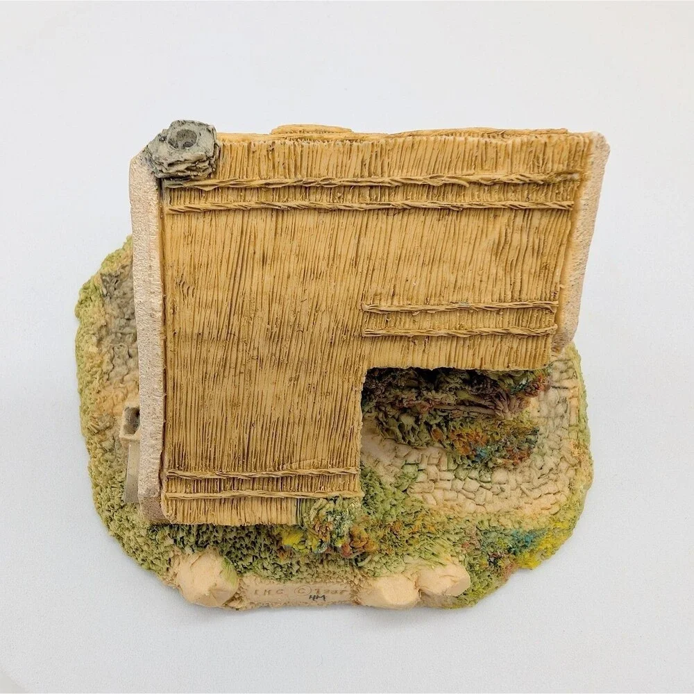 Irish Heritage Collection Paddy Flynn's Farmhouse Miniature Cottage Figure 1987
